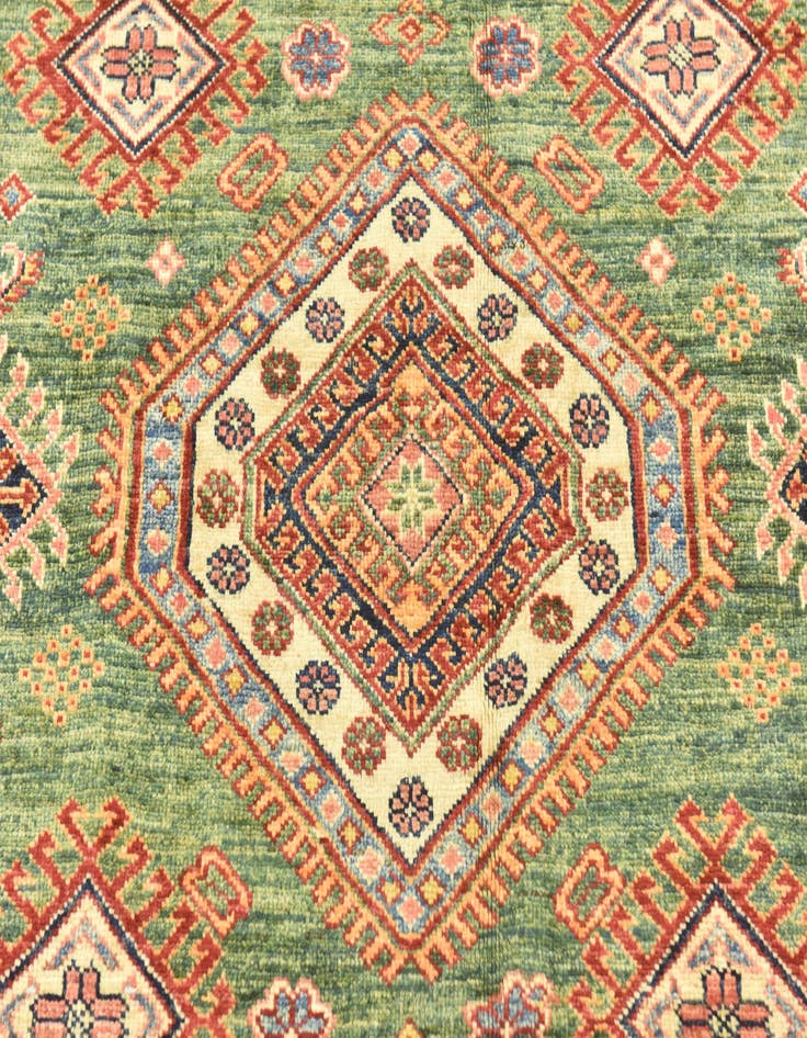 Detail image of 5' 9 x 7' 9 Hand Knotted Kazak Oriental Rug