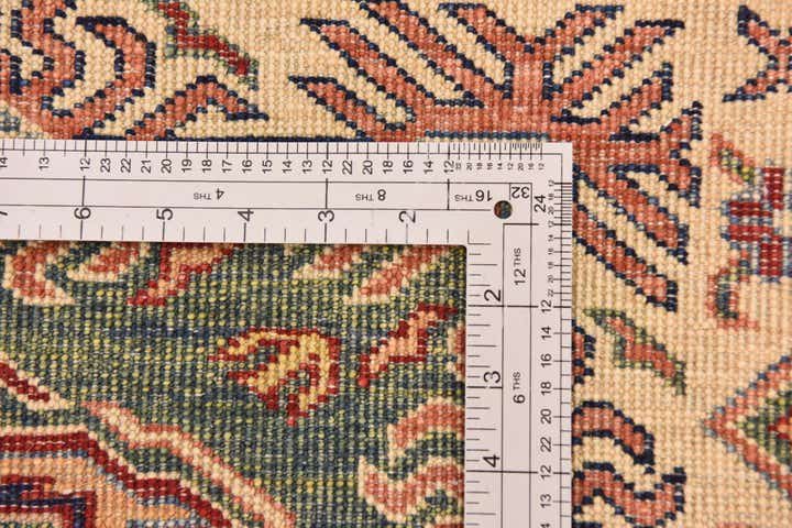 5' 6 x 8' Hand Knotted Kazak Oriental Rug
