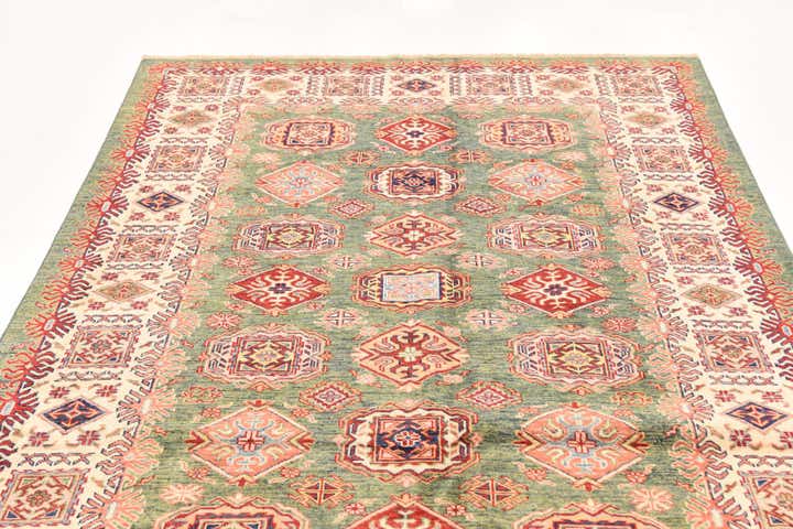 5' 6 x 8' Hand Knotted Kazak Oriental Rug