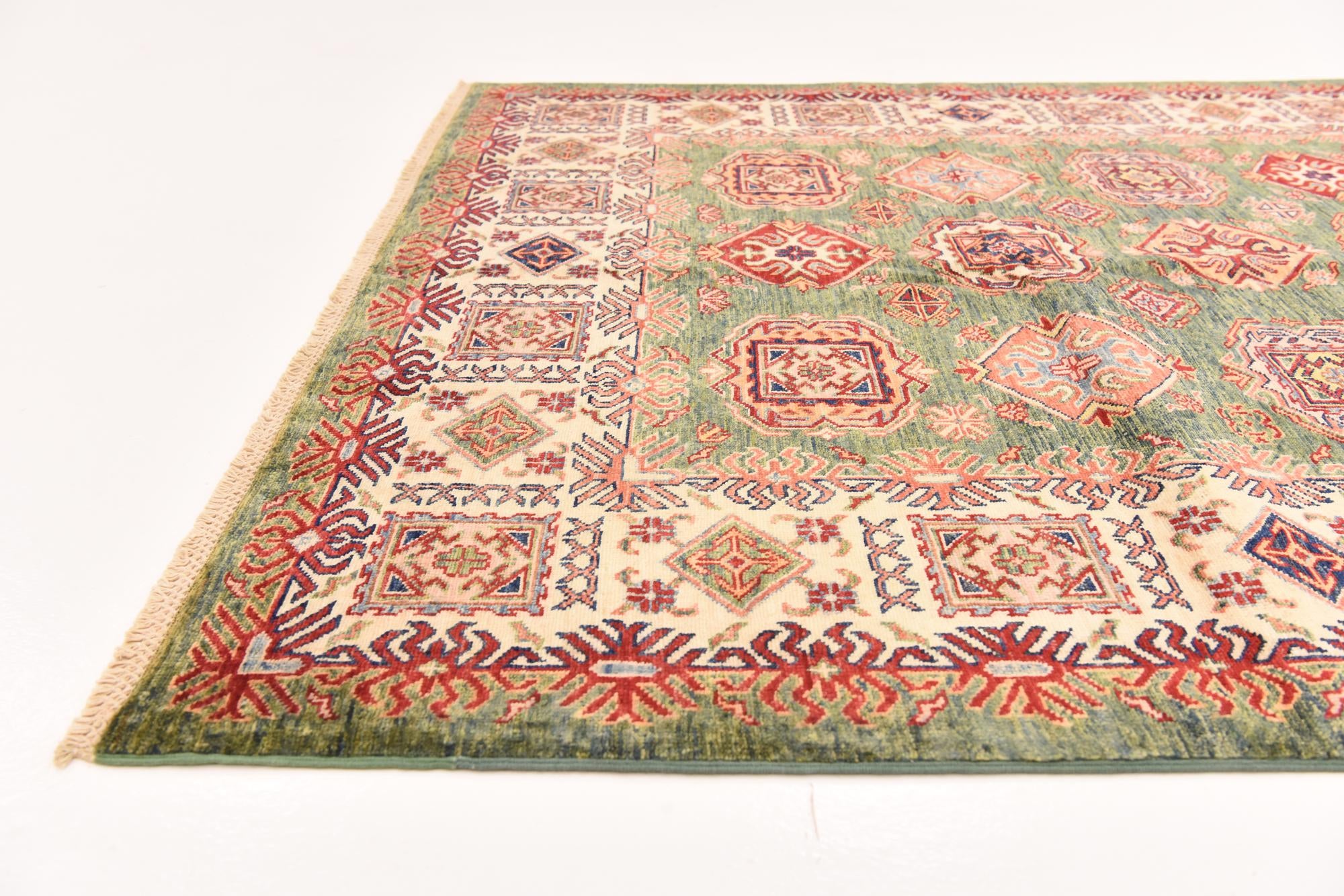 5' 6 x 8' Hand Knotted Kazak Oriental Rug
