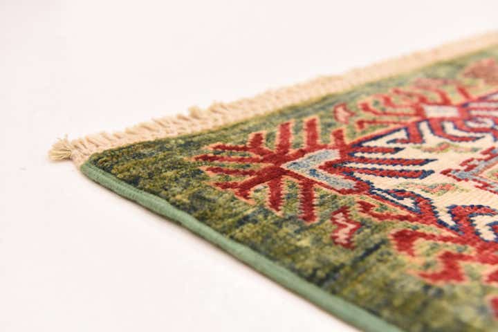 5' 6 x 8' Hand Knotted Kazak Oriental Rug