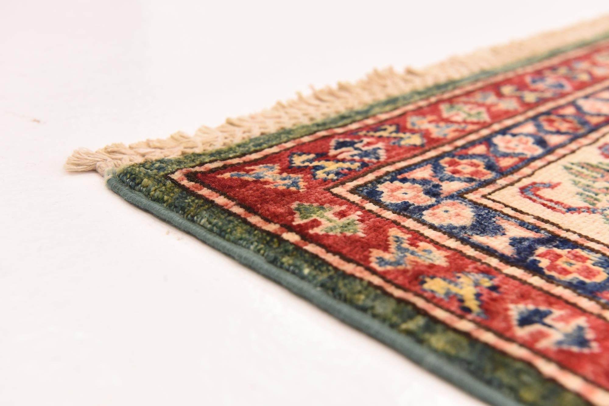 5' 9 x 7' 11 Hand Knotted Kazak Oriental Rug