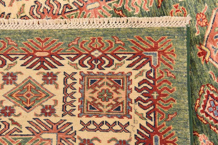 5' 8 x 7' 10 Hand Knotted Kazak Oriental Rug