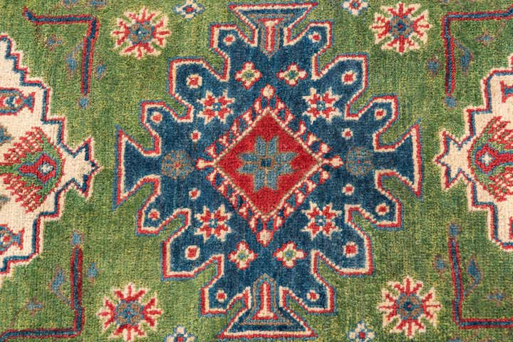 2' 8 x 4' 3 Hand Knotted Kazak Rug