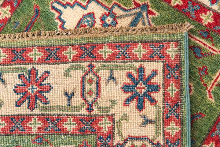2' 8 x 4' 3 Hand Knotted Kazak Rug