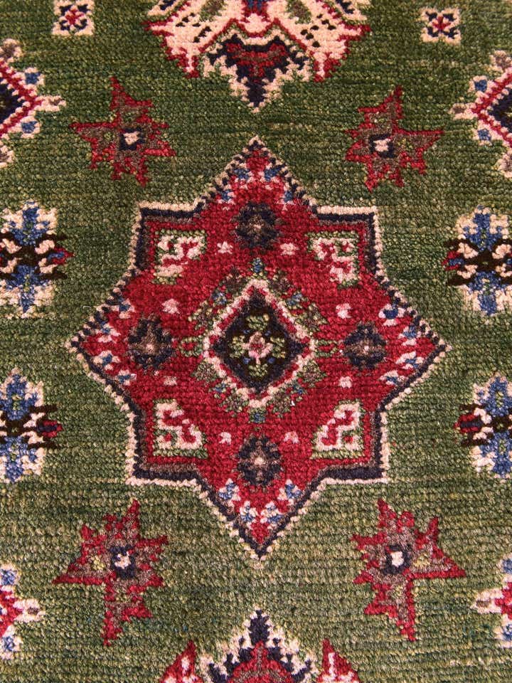 2' x 3' Hand Knotted Kazak Rug