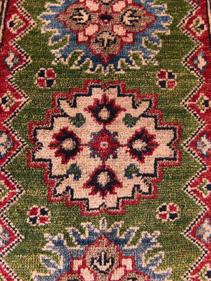 2' x 3' Hand Knotted Kazak Rug