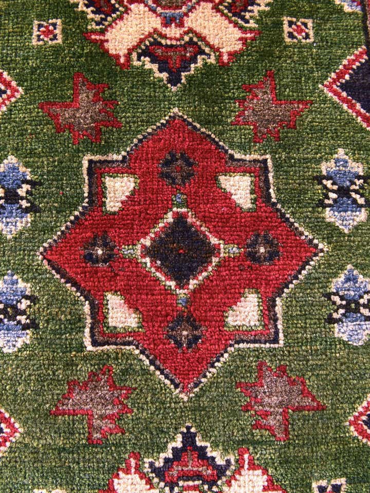2' x 3' Hand Knotted Kazak Rug