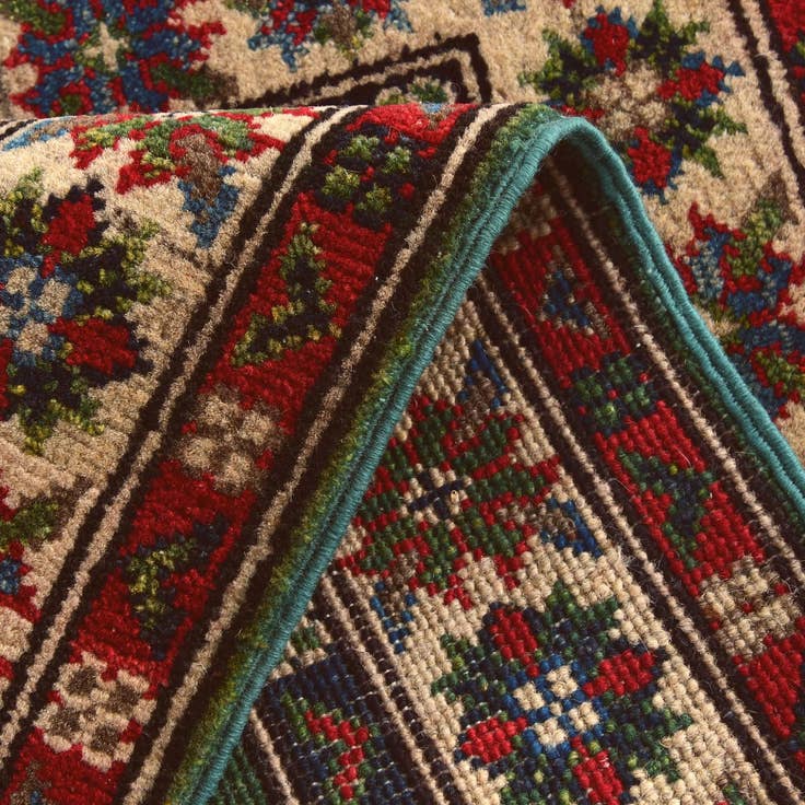 Detail image of 2' x 3' Hand Knotted Kazak Rug