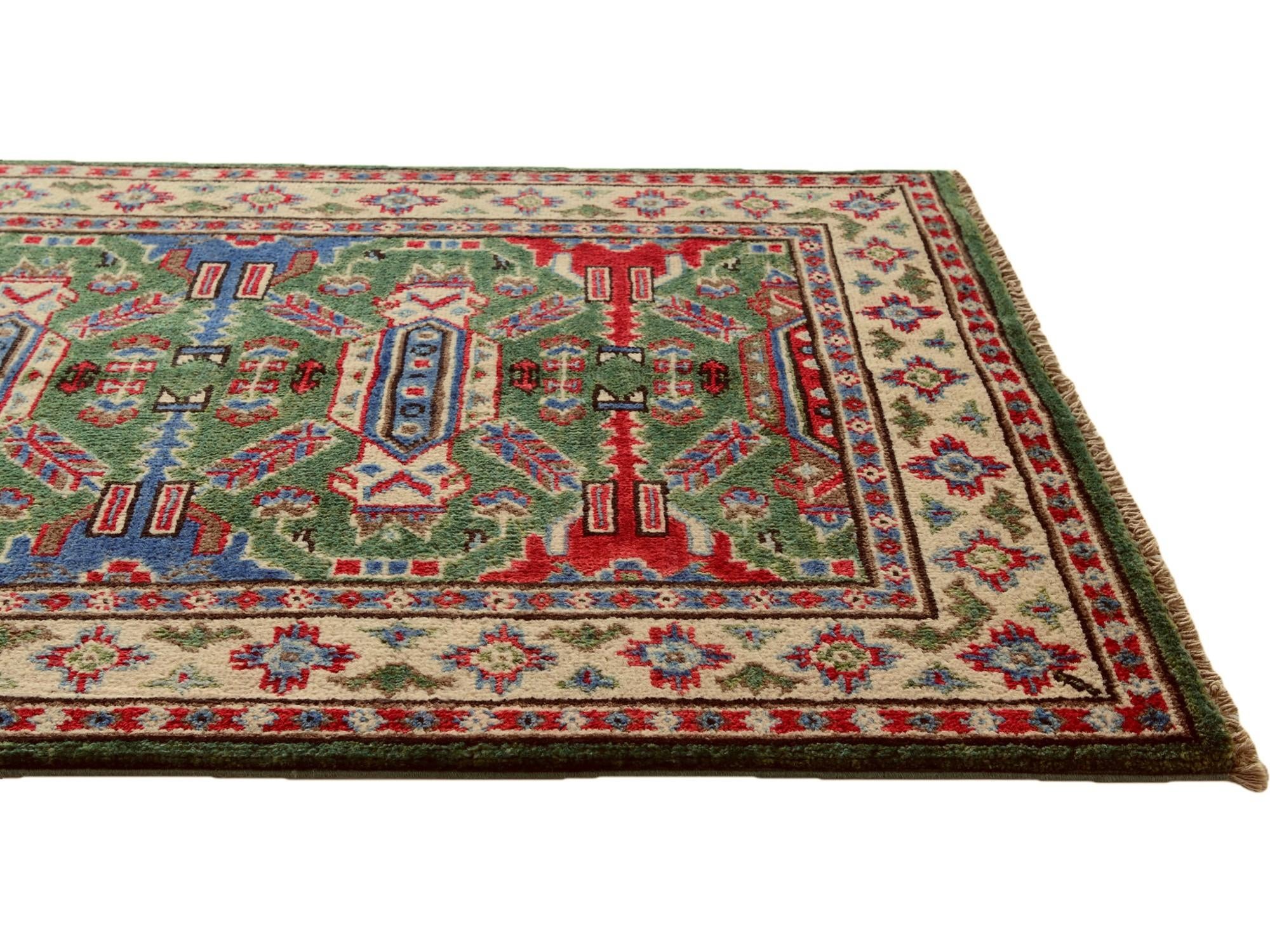 2' 7 x 4' 2 Hand Knotted Kazak Rug