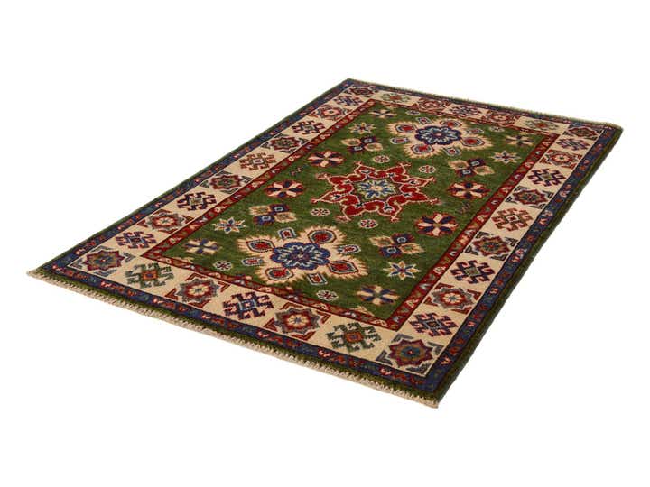 2' 7 x 4' 2 Hand Knotted Kazak Rug