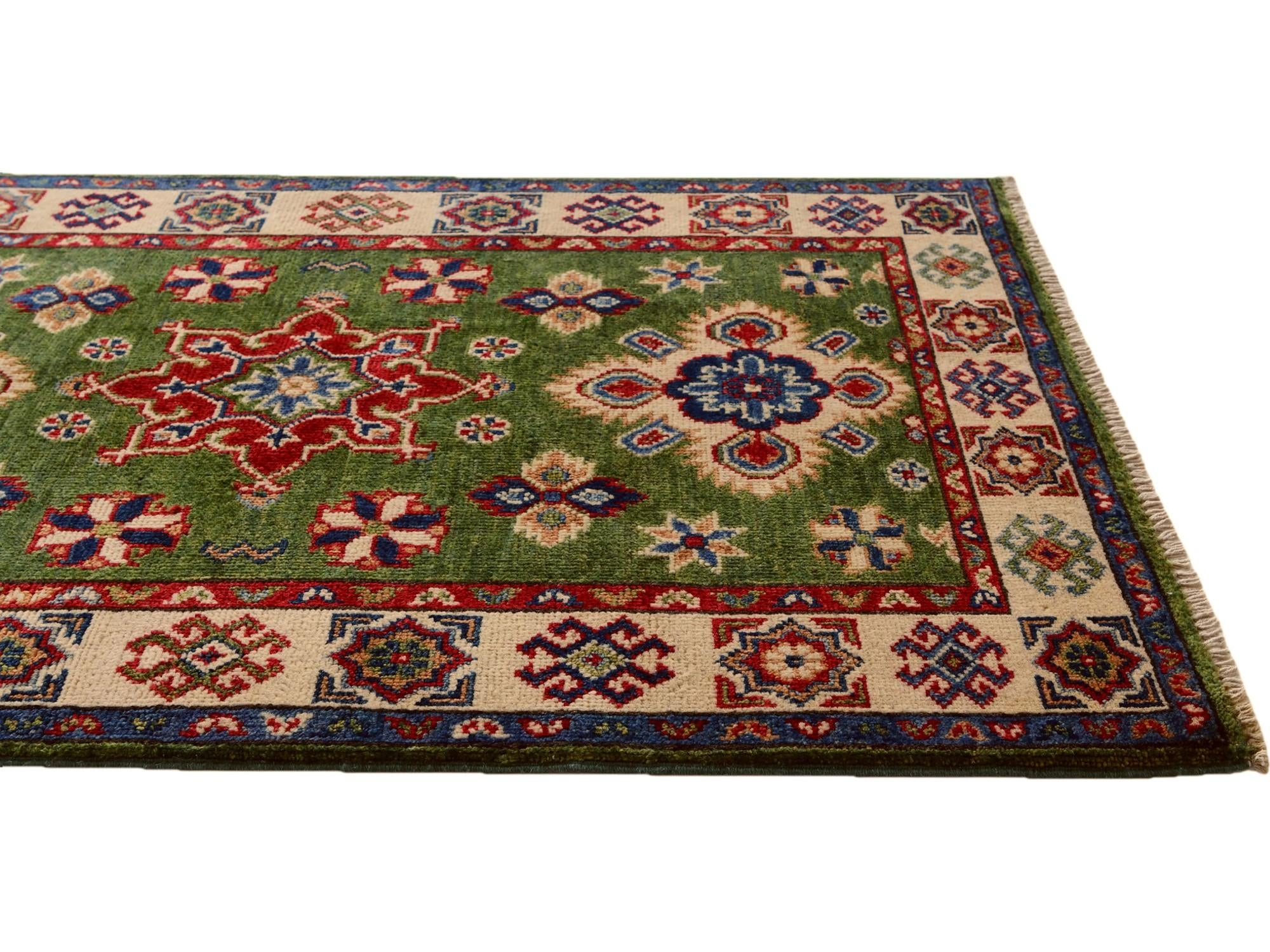 2' 7 x 4' 2 Hand Knotted Kazak Rug