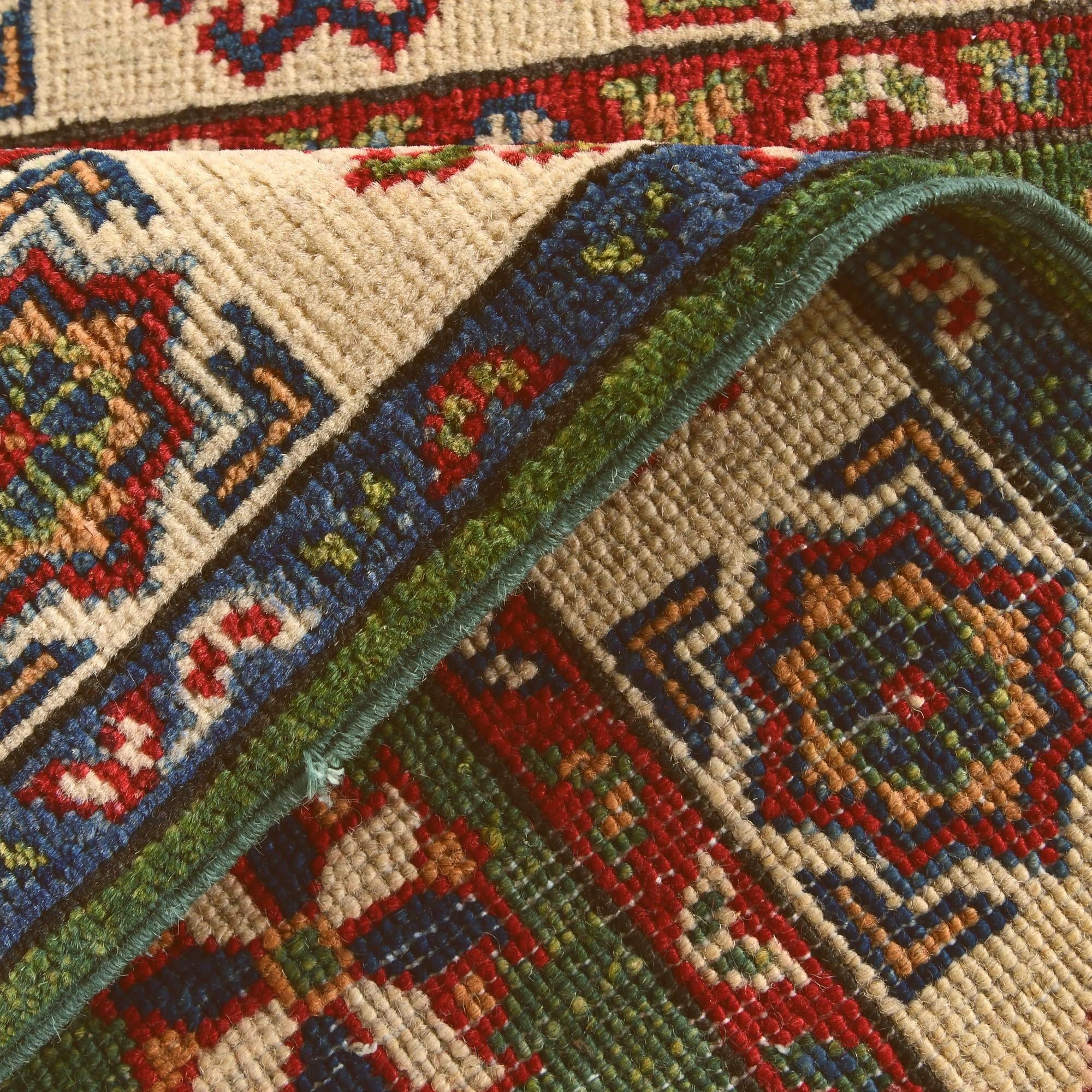 2' 7 x 4' 2 Hand Knotted Kazak Rug