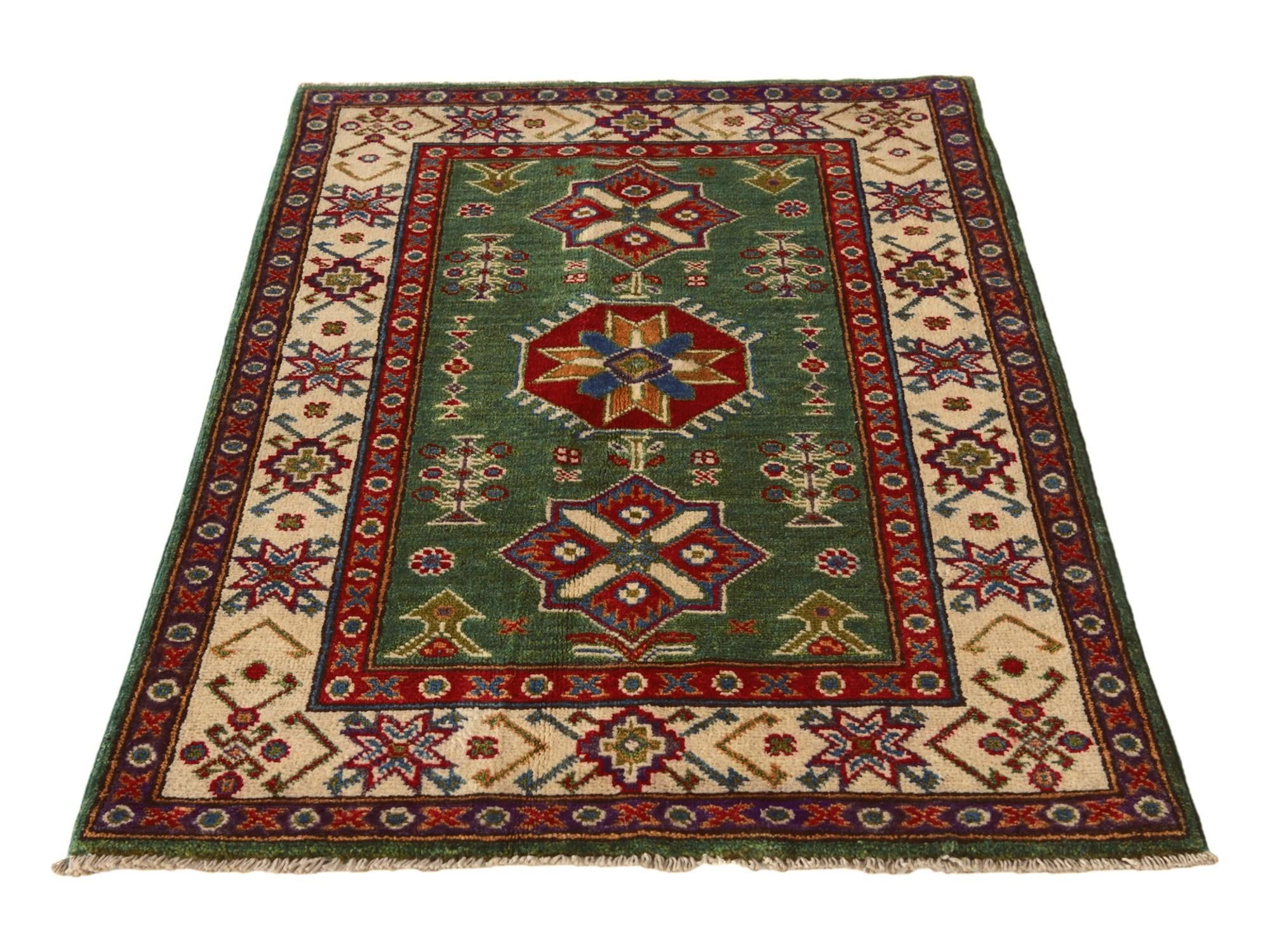 2' 8 x 4' 3 Hand Knotted Kazak Rug