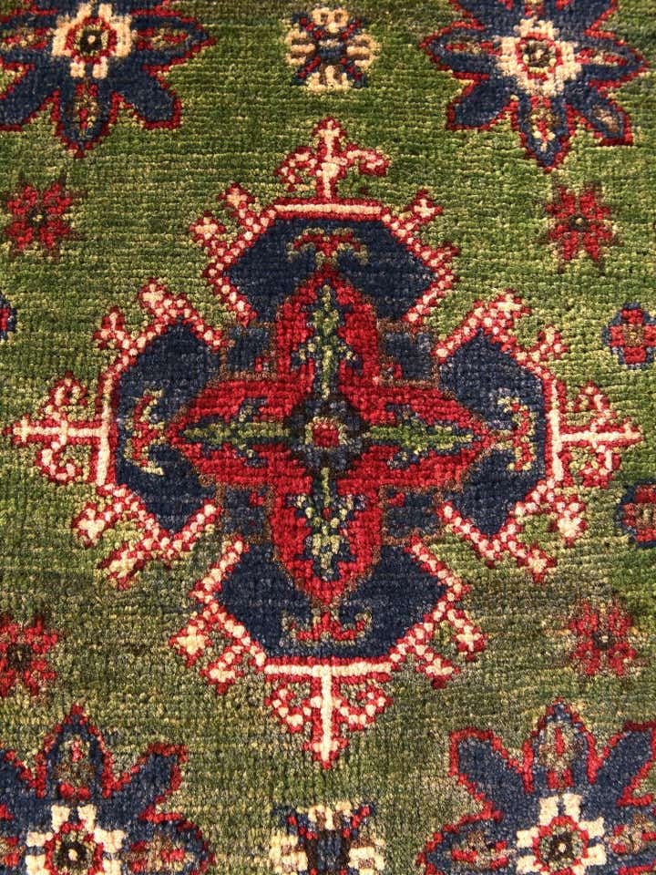 2' x 3' Hand Knotted Kazak Rug