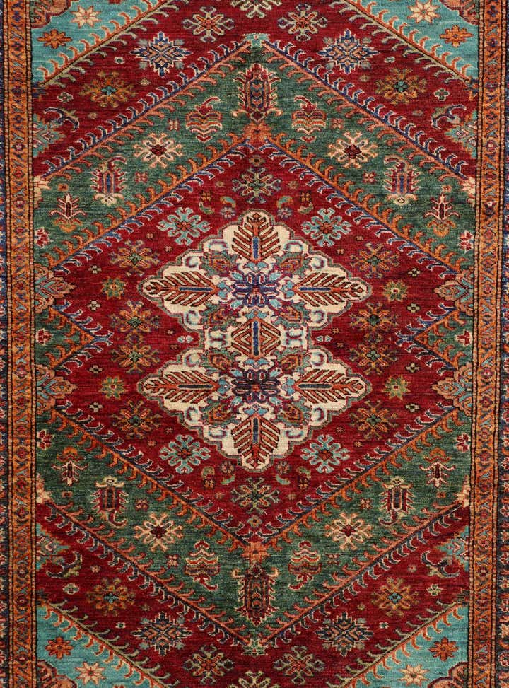 5' 9 x 7' 9 Hand Knotted Kazak Rug