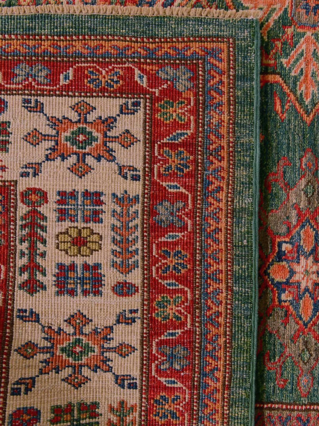 175cm x 225cm Hand Knotted Kazak Rug