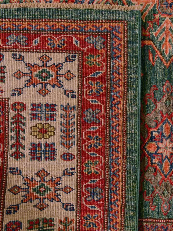 175cm x 225cm Hand Knotted Kazak Rug
