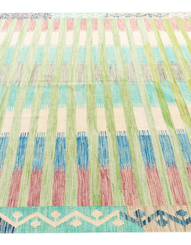 Detail image of 6' 5 x 9' 10  Hand Woven Kilim Modern Wool Rug