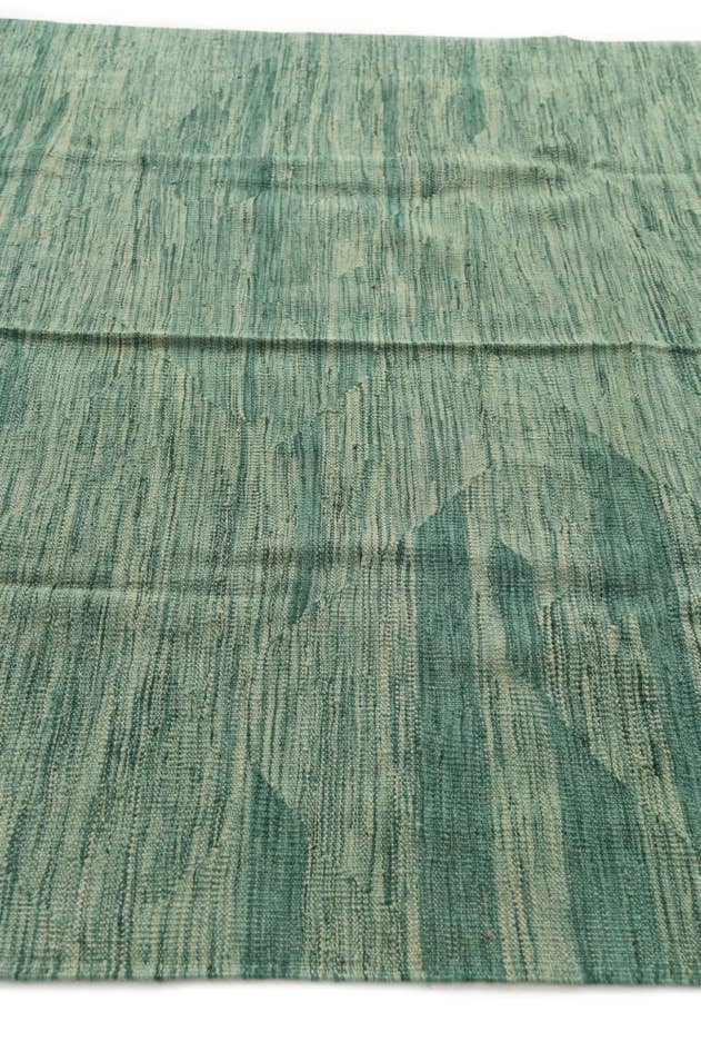 Detail image of 5' 1 x 6' 7 Hand Woven Kilim Modern Wool Rug