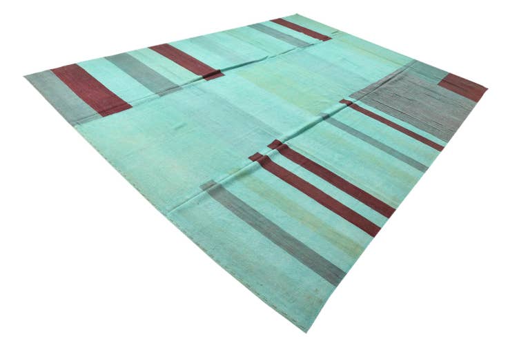 Detail image of 9' 8 x 13' 4 Hand Woven Kilim Modern Wool Rug