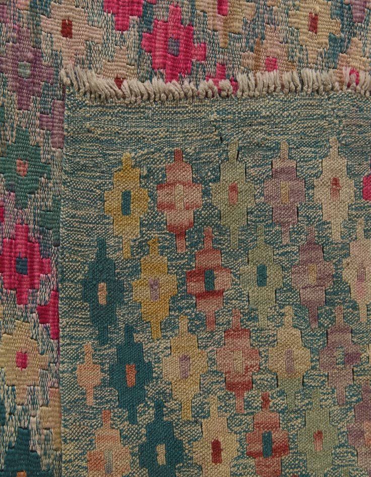 Detail image of 10' 4 x 13'  Hand Woven Kilim Modern Wool Rug
