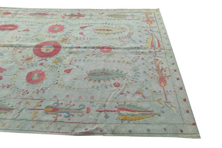 Detail image of 6' x 8' Hand Woven Kilim Suzani Wool Rug