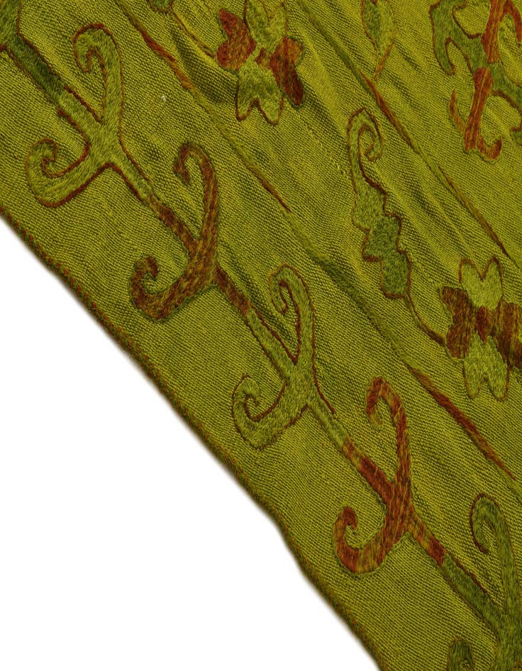 Detail image of 5' 5 x 6' 6  Hand Woven Kilim Suzani Wool Rug