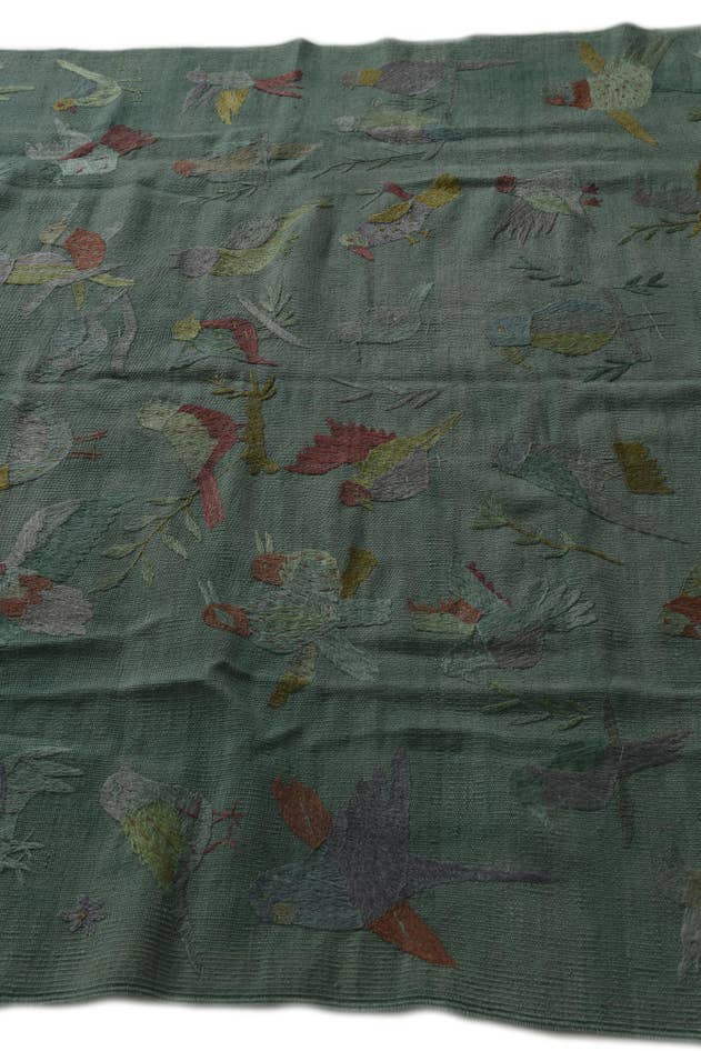 Detail image of 5' 7 x 7' 4 Hand Woven Kilim Suzani Wool Rug