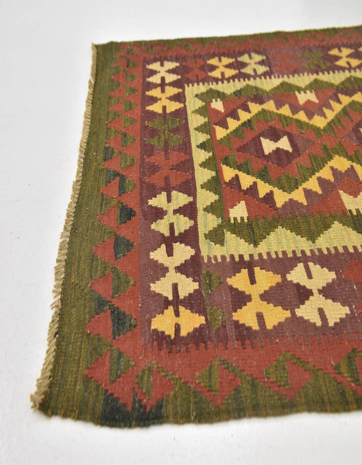 Detail image of 2' 9 x 4' 4 Hand Woven Kilim Waziri Wool Rug