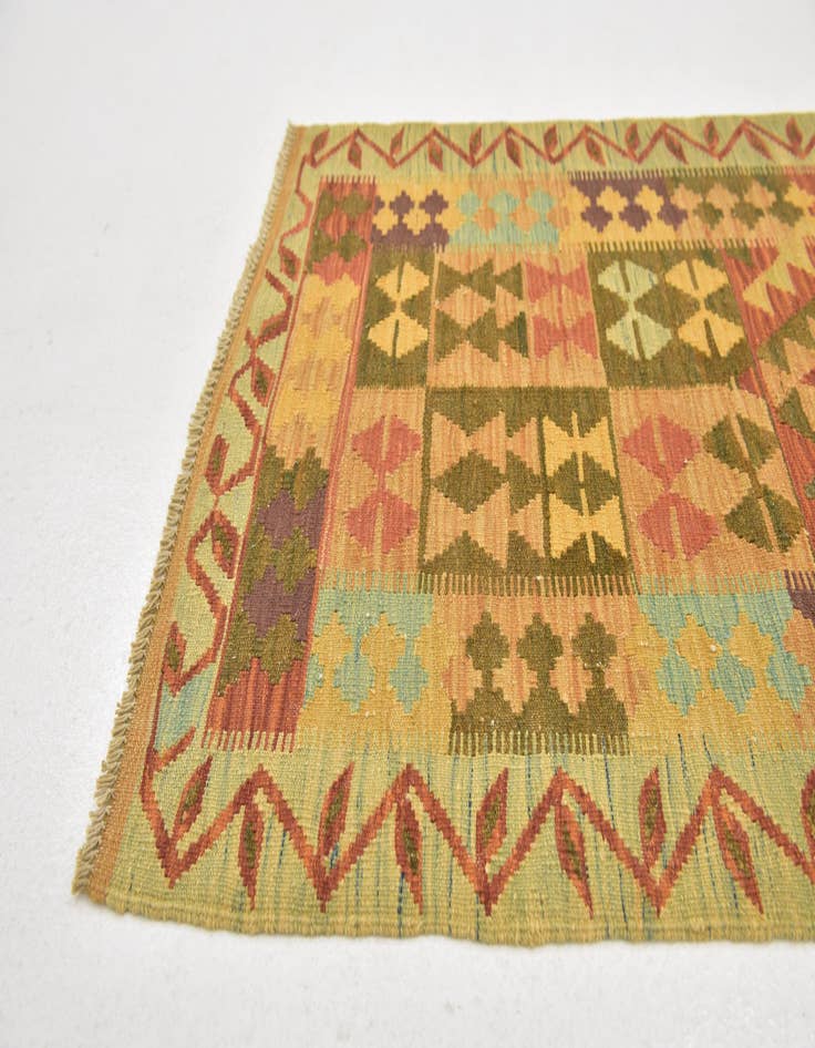 Detail image of 2' 6 x 4'  Hand Woven Kilim Waziri Wool Rug
