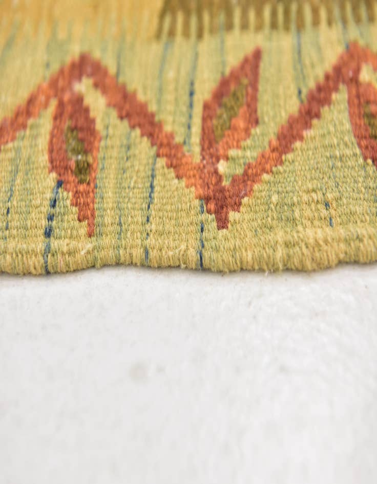 Detail image of 2' 6 x 4'  Hand Woven Kilim Waziri Wool Rug
