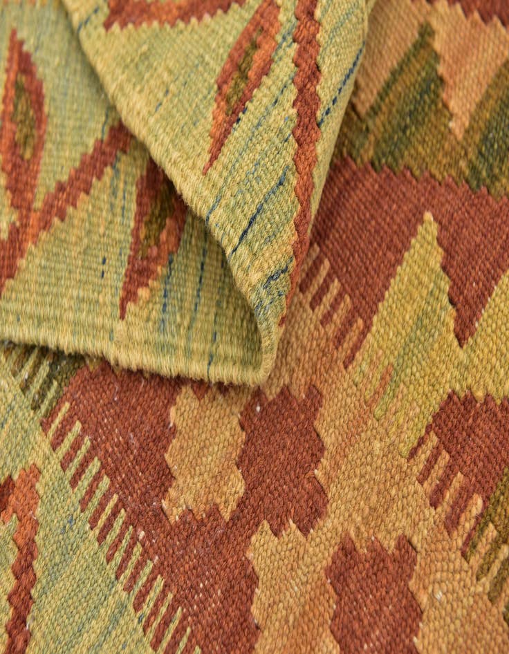 Detail image of 2' 6 x 4'  Hand Woven Kilim Waziri Wool Rug