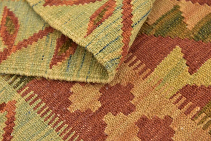Detail image of 2' 6 x 4' Hand Woven Kilim Waziri Wool Rug