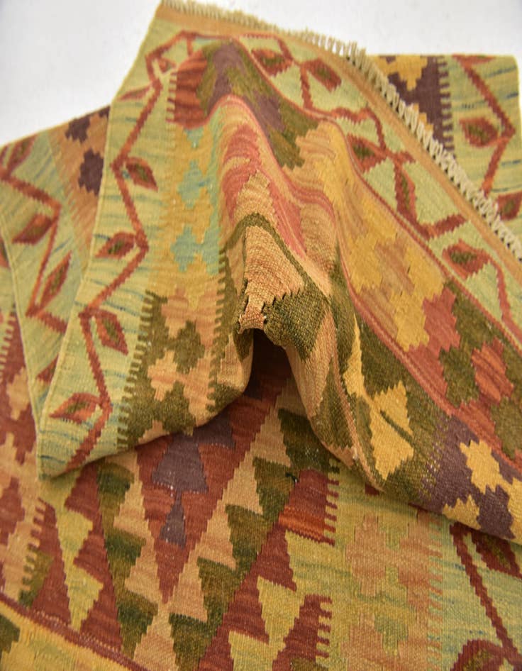 Detail image of 2' 6 x 4'  Hand Woven Kilim Waziri Wool Rug