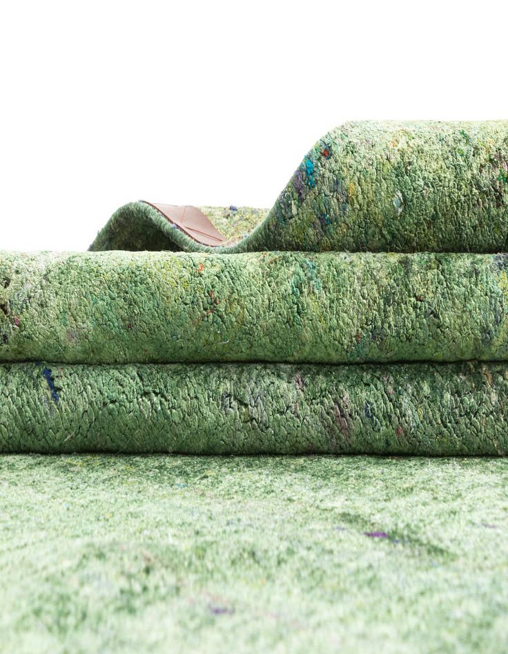 Detail image of 8' 9 x 11' 6  Hand Knotted Kundan Rug