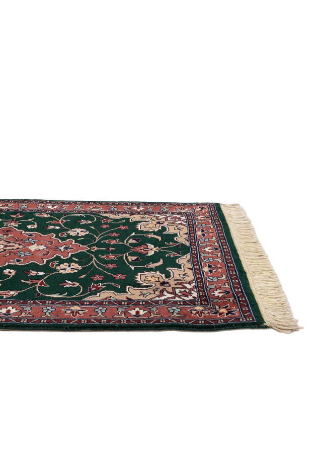 Detail image of 3' 2 x 5' 3 Hand Knotted Lahour Wool Rug