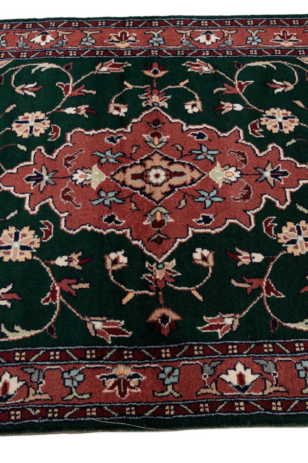 Detail image of 3' 2 x 5' 3 Hand Knotted Lahour Wool Rug