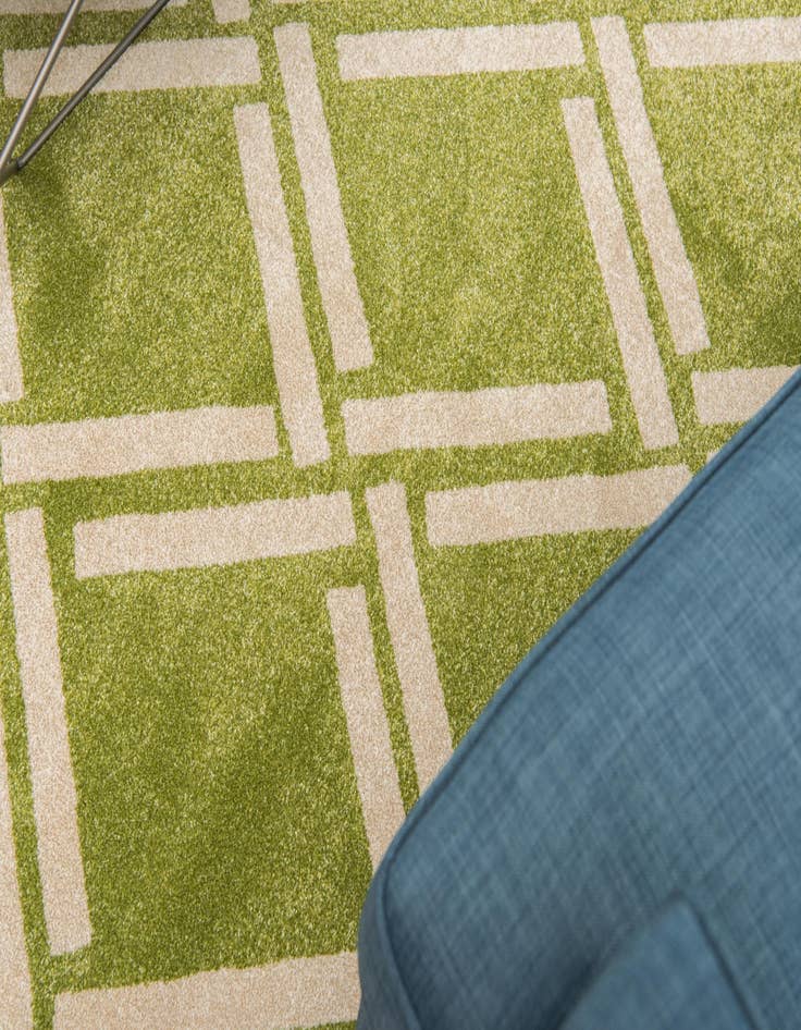 Detail image of 9' x 12' Lattice Rug