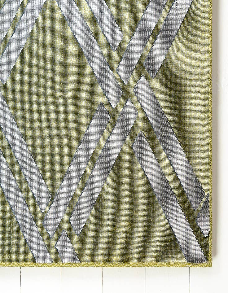 Detail image of 9' x 12' Lattice Rug