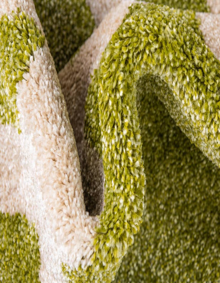 Detail image of 7' x 10' Lattice Rug