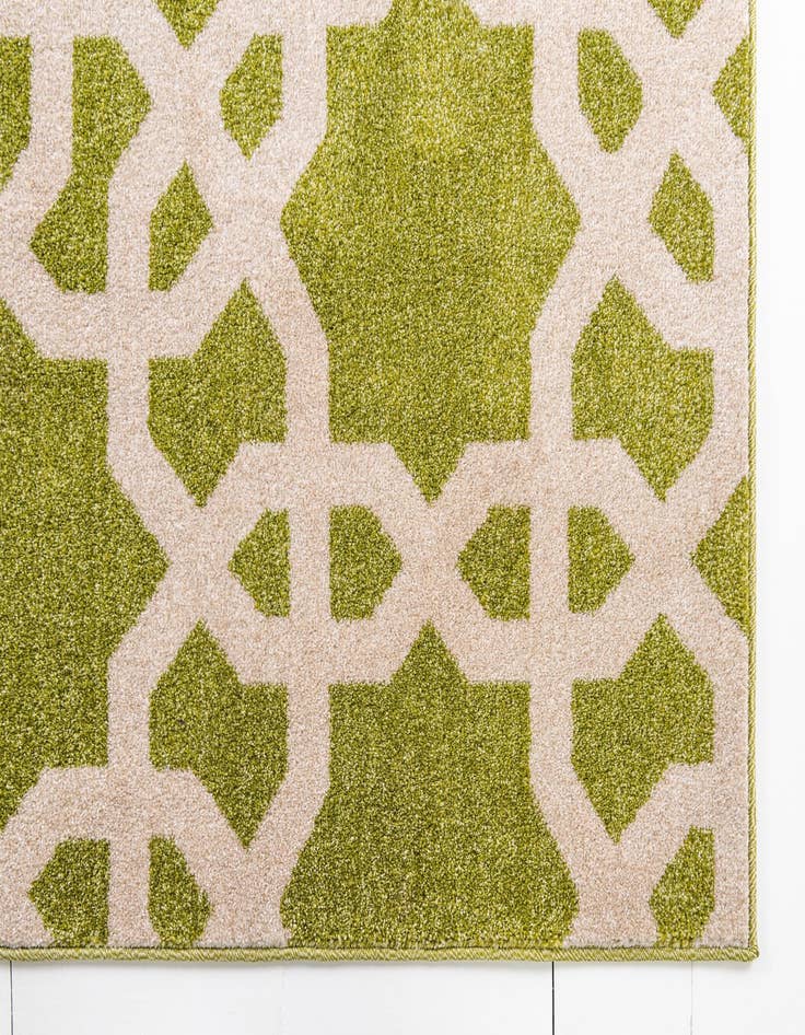 Detail image of 7' x 10' Lattice Rug