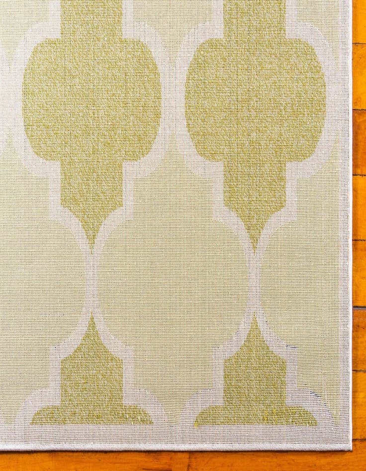 Detail image of 3' 3 x 5' 3 Lattice Rug