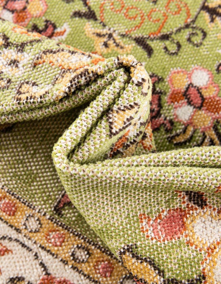Detail image of 2' x 3' 1 Lucerne Rug