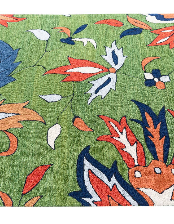 Detail image of 5' 1 x 8' Luna Rug