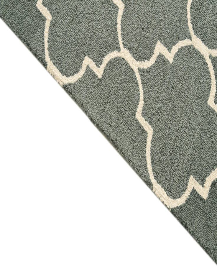 Detail image of 5' 2 x 8' 1 Luna Rug