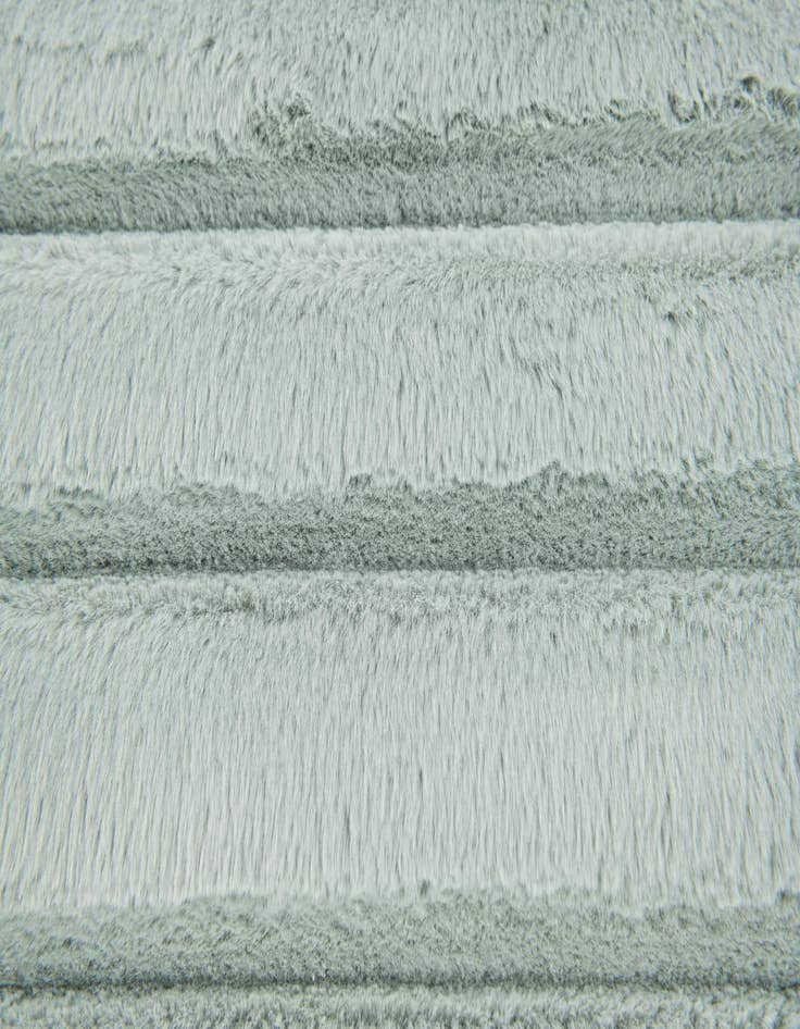 Detail image of 2' x 3' Luna Rug