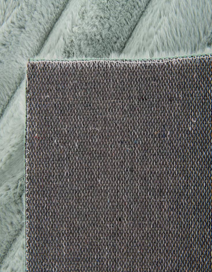 Detail image of 2' x 3' Luna Rug