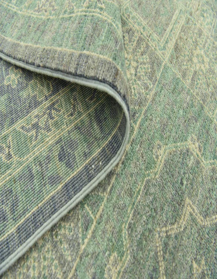 Detail image of 8' 10 x 12'  Hand Knotted Mamluk Ziegler Rug