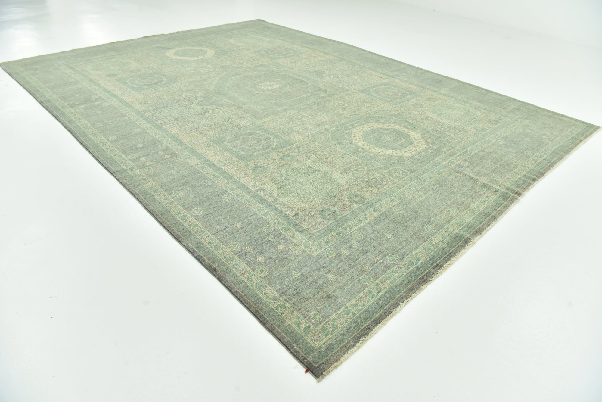 8' 10 x 12' Hand Knotted Mamluk Ziegler Rug